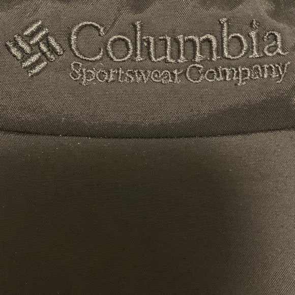 Columbia Sportswear Interchange Black Down Vest - Picture 3 of 5